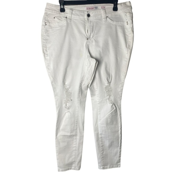 YMI Denim - YMI wanna big butt white denim jeans // Wms 14
